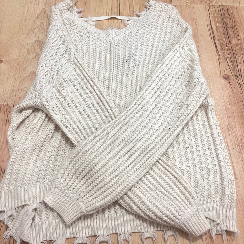 Sweater!!! - Picture 2 of 2
